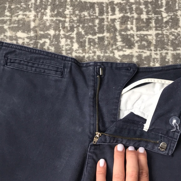 Abercrombie & Fitch khaki blue shorts - Picture 4 of 4